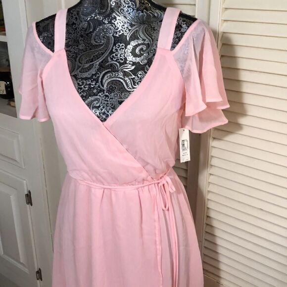 NWT Off Shoulder Hi Lo Chiffon Dress in Perfect Pink - Picture 3 of 13